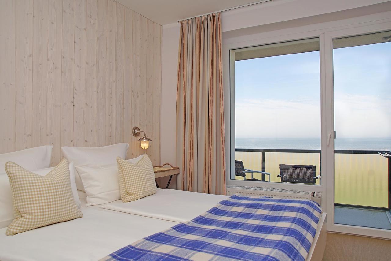 Standard Doppelzimmer mit Balkon und Meerblick